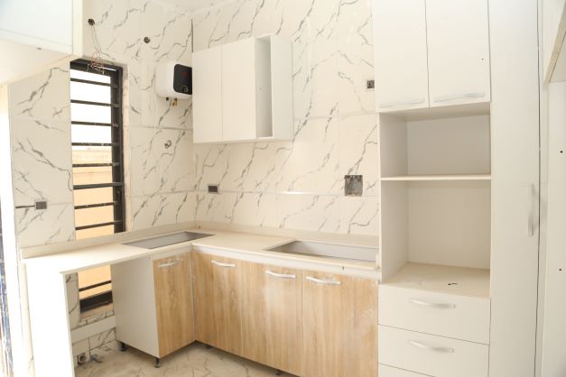 4bedroom Terrace duplex.