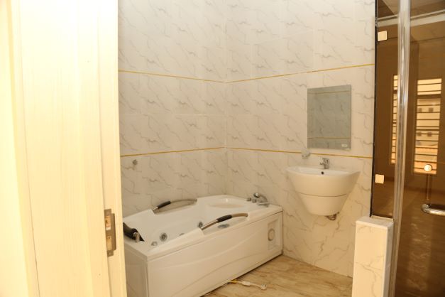 5 Bedroom Detached Duplex with BQ