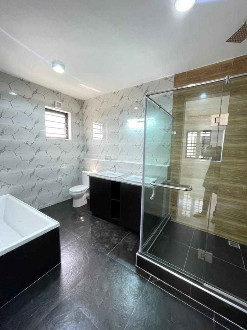 4 BEDROOM SEMI DETACHED