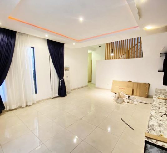 Spacious 4 Bedroom Terrace Duplex with BQ
