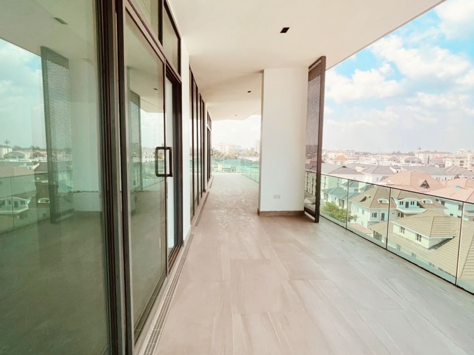 Luxury 5 Bedroom Apartment & Maisonette with 2 Rooms BQ