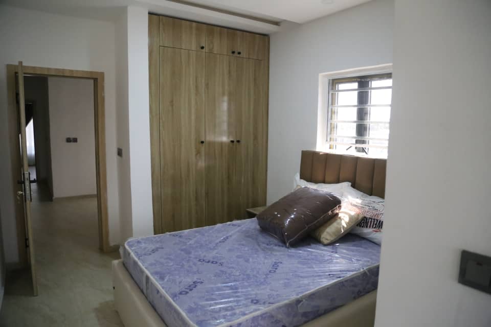 4 bedroom duplex