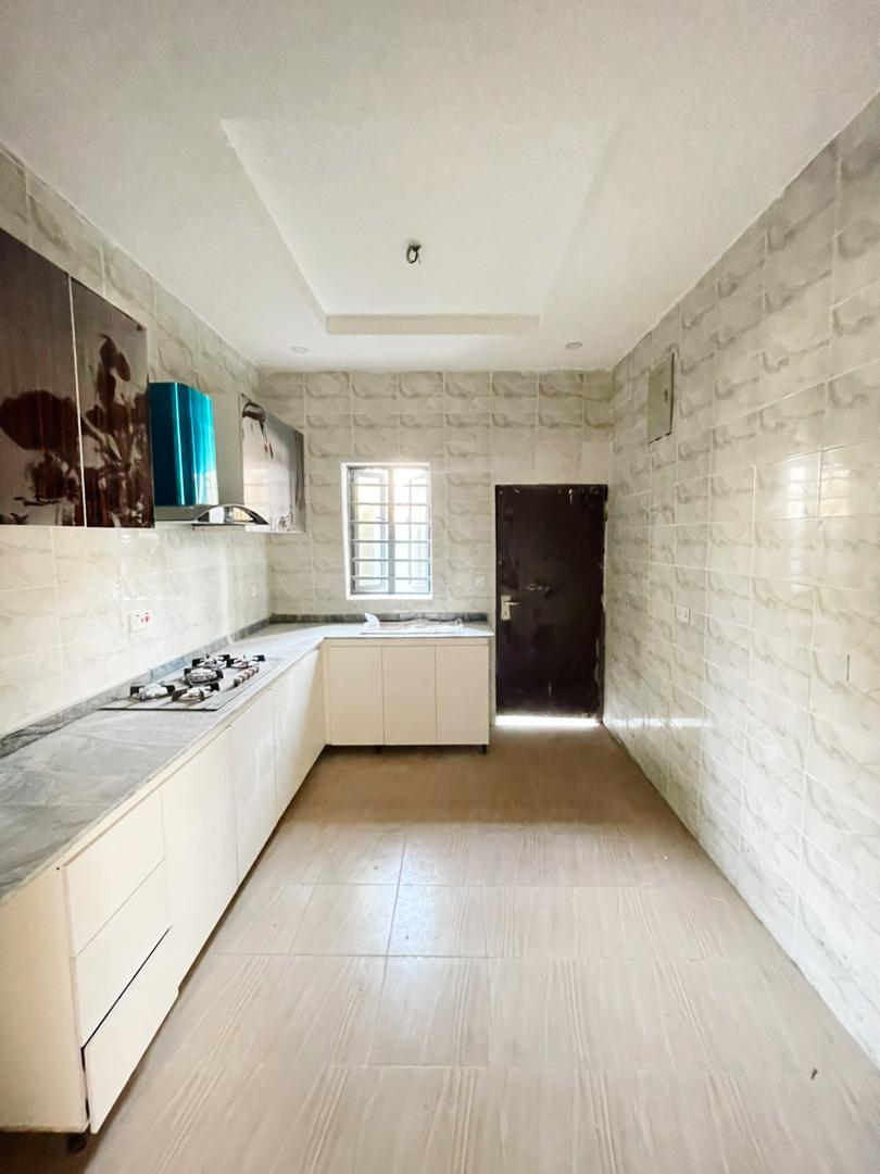 4 Bedroom Terrace Duplex with BQ