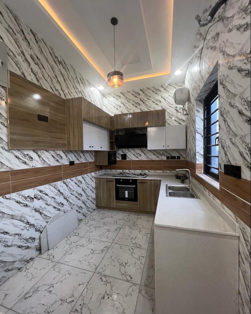 4 bedroom semi detached duplex