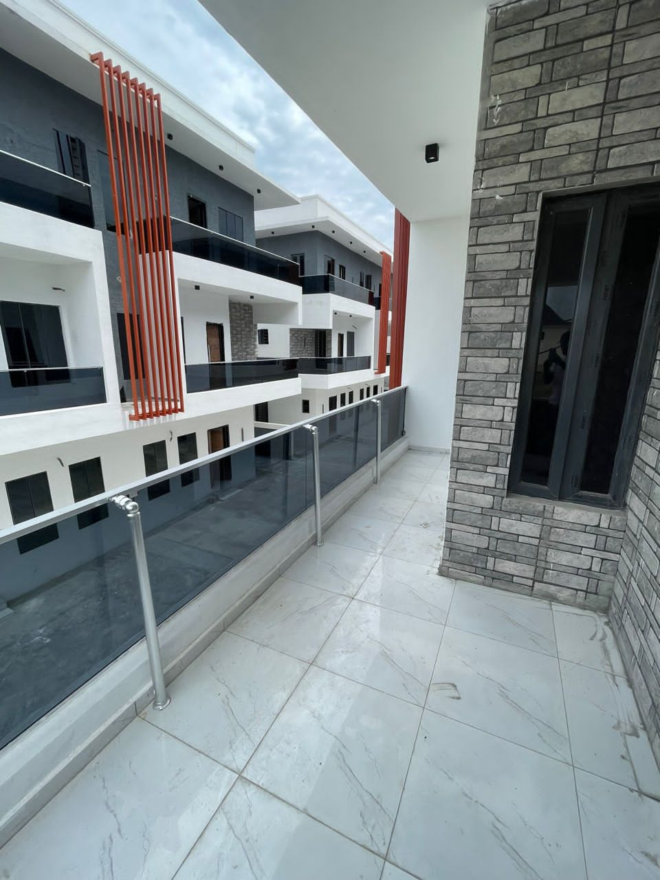 5 bedroom semi-detached duplex with BQ