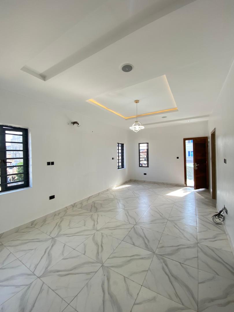 4 bedroom semi detached duplex