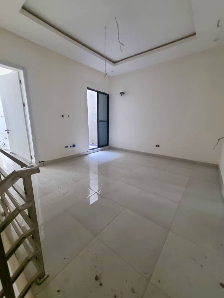4 bedroom terrace duplex