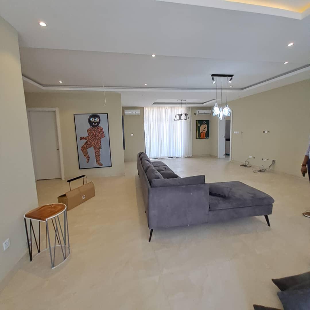*LUXURY 3 BEDROOM FLAT WITH A POOL & BQ*????